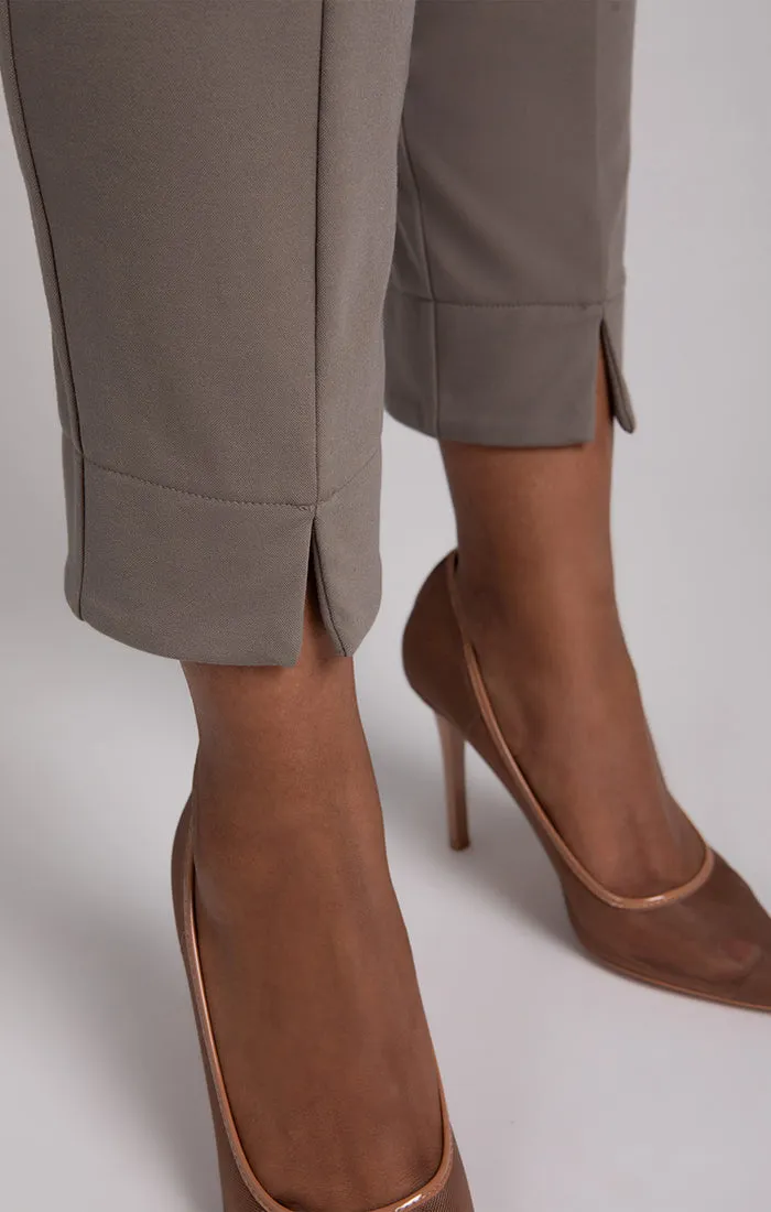 Sympli Lightweight Ponte Hepburn Ankle Pant - Taupe